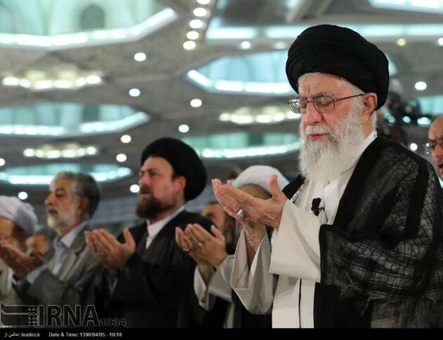 اقامه نماز عید فطر به امامت رهبر معظم انقلاب