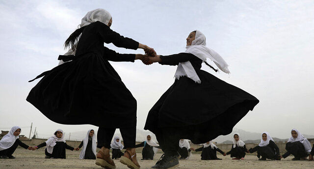 دستور جدید طالبان درباره پوشش دانشجویان دختر