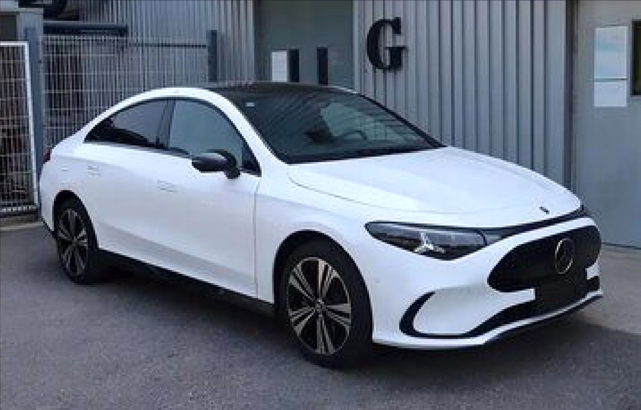 مرسدس بنز برقی جدید در چین / پای این خودرو به ایران باز می‌شود؟