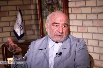اولین فرمانده سپاه: باید برای جنگ مجدد آماده باشیم/اگر کسی بگوید نفوذی نداریم یا نمیداند نفوذ چیست یا خودش نفوذی است