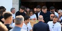 خاکسپاری فوتبالیست معروف و برادرش با حضور پُرشمار چهره‌های برجسته و اهالی فوتبال+عکس