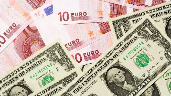 افزایش تزریق دلار و یورو به بازار رسمی