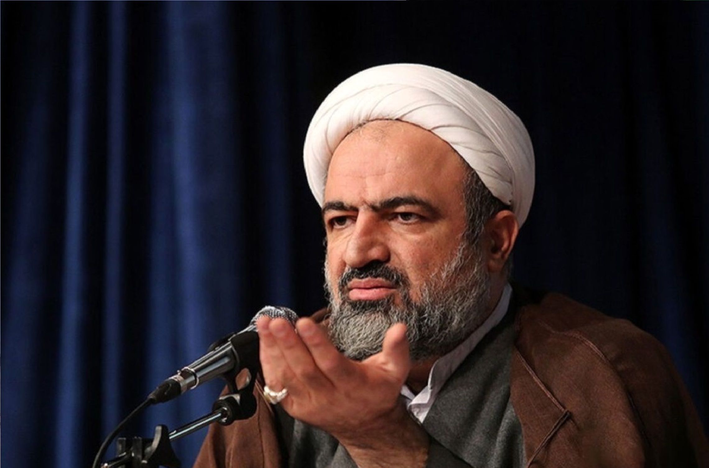 اصرار بر ستیزه / حمید رسایی صدای اعتراض تسنیم را هم بلند کرد + عکس