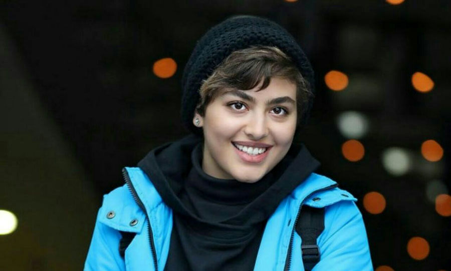 دختر بازیگر ایرانی در مترو تهران +عکس