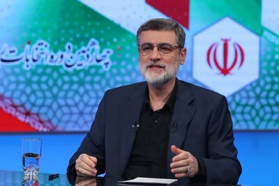 انتقادها به روحانی در مناظره بی پاسخ ماند/ قاضی زاده عصبانی شد