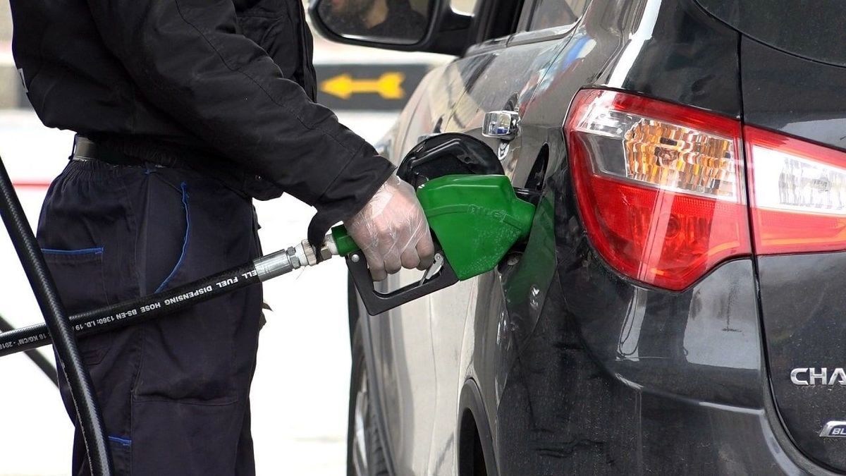قیمت بنزین گران می شود؟