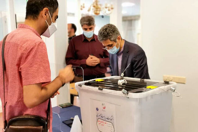 مشارکت ایرانیان مقیم هلند در انتخابات