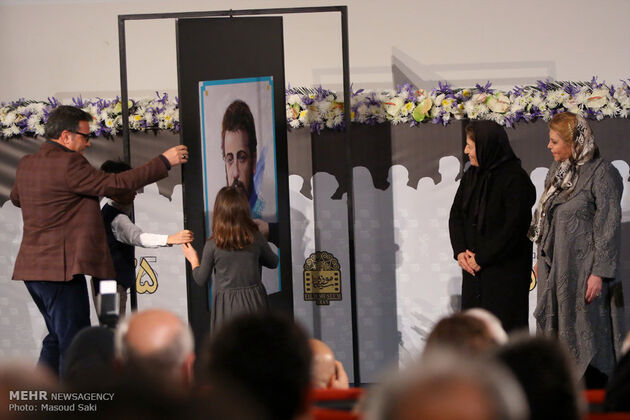 رونمایی از پوستر سی و پنجمین جشنواره فیلم فجر