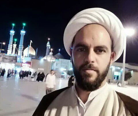 تصاویری از امام جماعت زرند که دیروز هنگام اقامه نماز عصر دار فانی را وداع گفت
