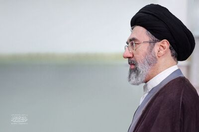 رهبر انقلاب: نباید بخاطر مذاکرات با دشمن، تصور شود که حضور در خیابان ها لازم نیست | حتماً مدیریت تنگه هرمز را به مرحله جدیدی وارد خواهیم نمود