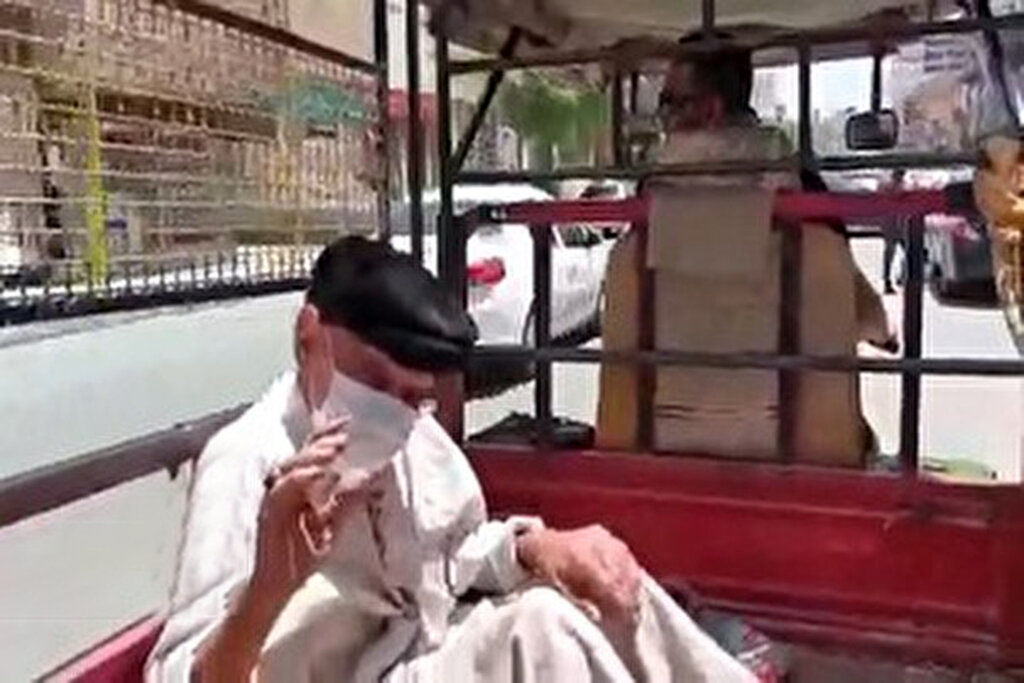 تصاویری از نماینده سابق مجلس با لباس خانه روی موتور سه چرخ جنجالی شد+ فیلم