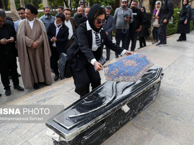 تصاویر| خاکسپاری پیکر پروفسور عبدالمجید رافعی در حافظیه
