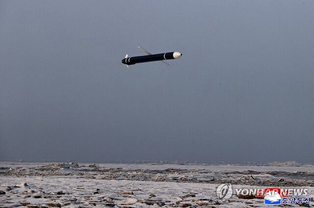  قدرت نمایی کره جنوبی با موشک های کروز در سواحل غربی 