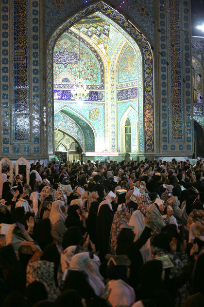 مراسم شب احیاء بیست و یکم رمضان در امامزاده صالح