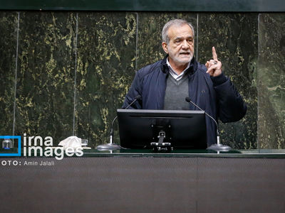 تصاویر| دفاع پزشکیان از لایحه بودجه 1405