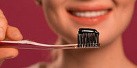 آیا معجزه خمیر دندان‌های ذغالی صحت دارد؟