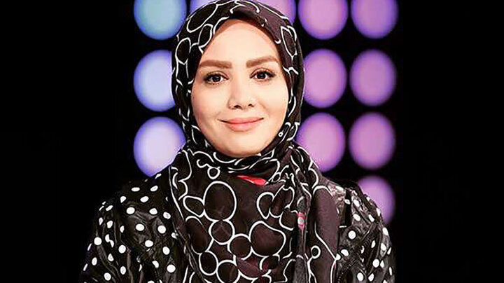 اشک‌های مبینا نصیری در دیدار با رهبر انقلاب + عکس