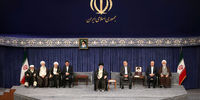  آخرین مراسم تنفیذ ریاست جمهوری با حضور رهبر شهید/ احمدی‌نژاد نیامد/ شمخانی لباس نظامی پوشید/ گپ‌وگفت روحانی و جلیلی +تصاویر