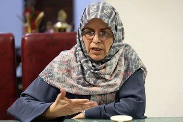 آذر منصوری: فشار بر روزنامه هممیهن، محدودسازی رسانهها است/ اصل آزادی بیان تضعیف و مراجع اطلاع رسانی به خارج از مرزها منتقل می شود