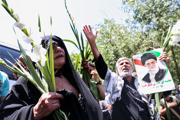 مراسم باشکوه تشییع پیکر شهدای حوادث تروریستی تهران