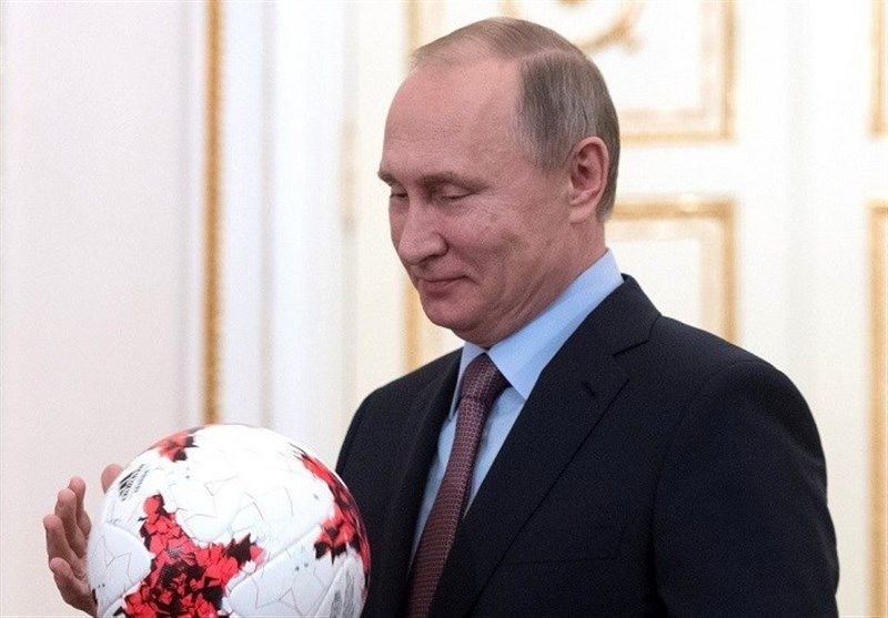 استفاده پوتین از  فوتبال برای رونق گردشگری روسیه