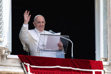 اعلام آمادگی پاپ برای سفر به لبنان در سالروز انفجار بیروت