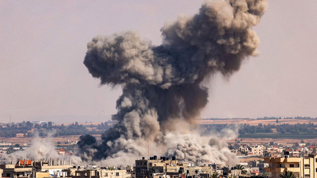 غزه در احاطه موشک‌ها/ حمله سنگین صبحگاهی اسرائیل به غزه +فیلم