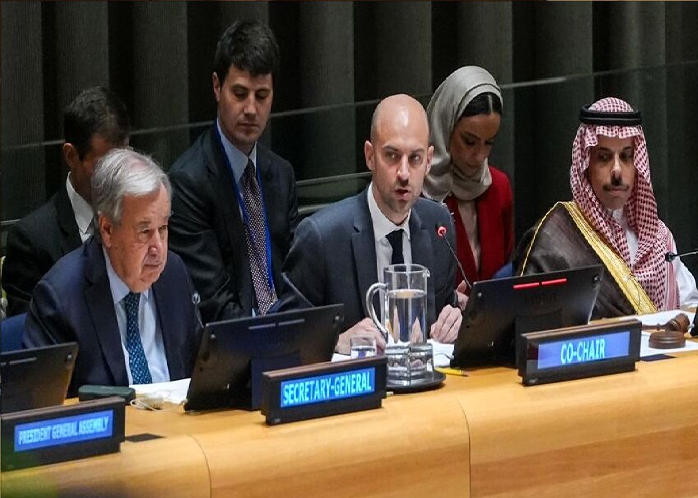 استقبال فرانسه از تصمیم انگلیس درباره فلسطین