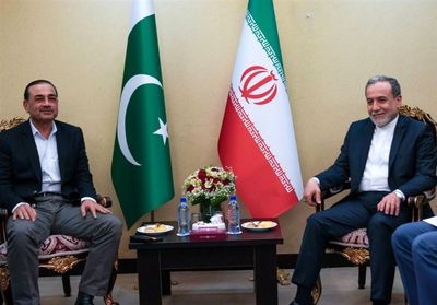 دیدار شبانه عراقچی با عاصم منیر/ آخرین تلاش ها و ابتکارات دیپلماتیک برای جلوگیری از تشدید تنش و خاتمه جنگ 