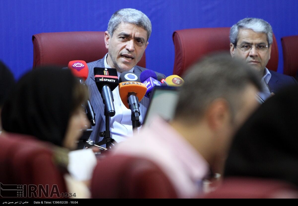  تصاویر نشست خبری وزیر امور اقتصادی و دارایی