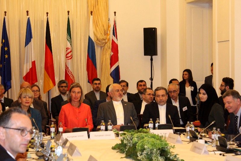 استراتژی اروپا معلق نگه داشتن ایران است