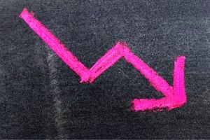 شوک فوری حمله به ایران به بازار رمزارزها | بیت‌کوین در آستانه ۶۳ هزار دلار | افزایش فشار فروش بر دارایی‌های پرریسک