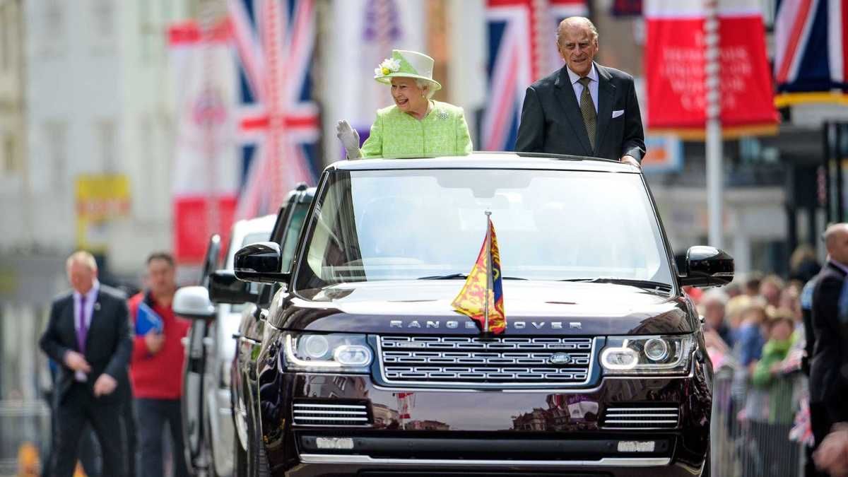 واکنش خودروسازان مطرح جهان به مرگ ملکه انگلستان+عکس