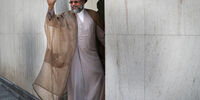برخی القا می‌کنند که تحریم‌ها اثر زیادی نداشته و عدم مدیریت باعث مشکلات اقتصادی شده‌است