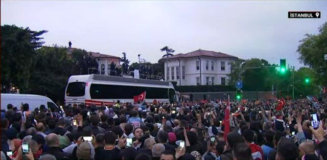 اردوغان پس از پیروزی آواز خواند!+ فیلم