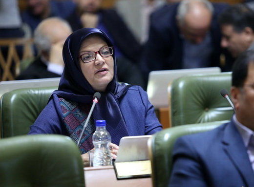 برخورد لفظی در شورای شهر تهران بر سر تذکر به وزیر بهداشت/ رئیس جلسه میکروفن خداکرمی را قطع کرد
