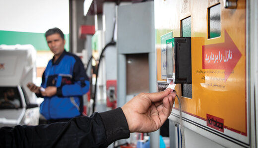 جزئیات مهم از نحوه دادن سهمیه‌ بنزین به مردم/ قیمت آزاد می شود؟