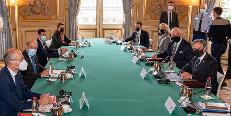 وزرای خارجه آمریکا و فرانسه: طالبان باید به تعهداتش پایبند باشد