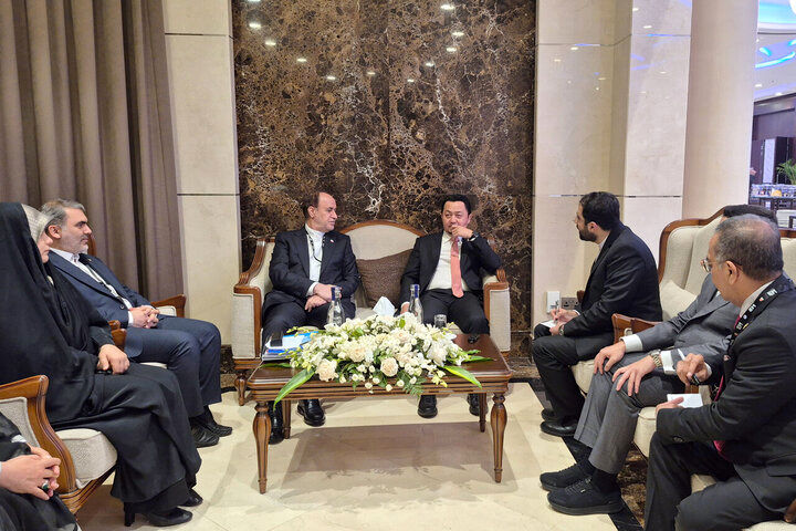 هشدار حاجی بابایی به آمریکا: اگر برای بار سوم اشتباه کنید، پاسخ ایران پشیمان‌کننده خواهد بود