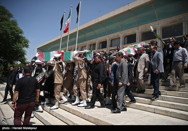 حضور سران 3 قوه در مراسم تشییع پیکر شهدای حادثه تروریستی