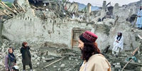 مرگ ۱۴ عضو یک خانواده در زلزله/ ضجه های این مرد دل مردم را به درد آورد+ فیلم