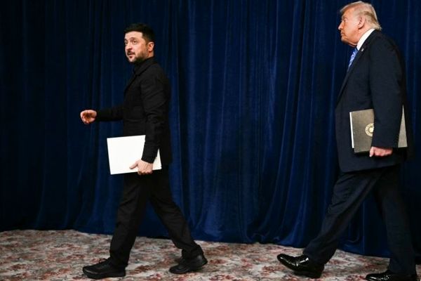 مسیر جدید ترامپ در جنگ اوکراین؛ نه تهدید نه وعده | لبخند معنادار زلنسکی به قول پوتین برای کمک به بازسازی اوکراین 