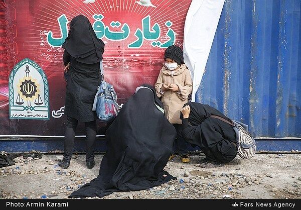 زائران اربعین در مرز مهران