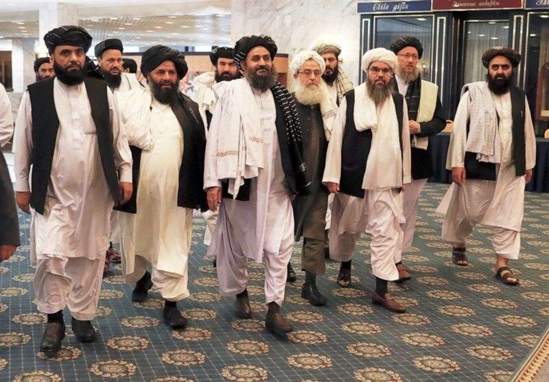 واکنش تند طالبان به ادامه کار دولت اشرف غنی
