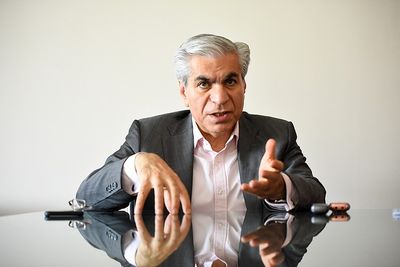 سناریوهای تمدید یا عدم تمدید مکانیسم ماشه از نگاه رئیس کل پیشین بانک مرکزی | بخش خصوصی امنیت پیدا کند، قطعا اقتصاد شکوفا می شود