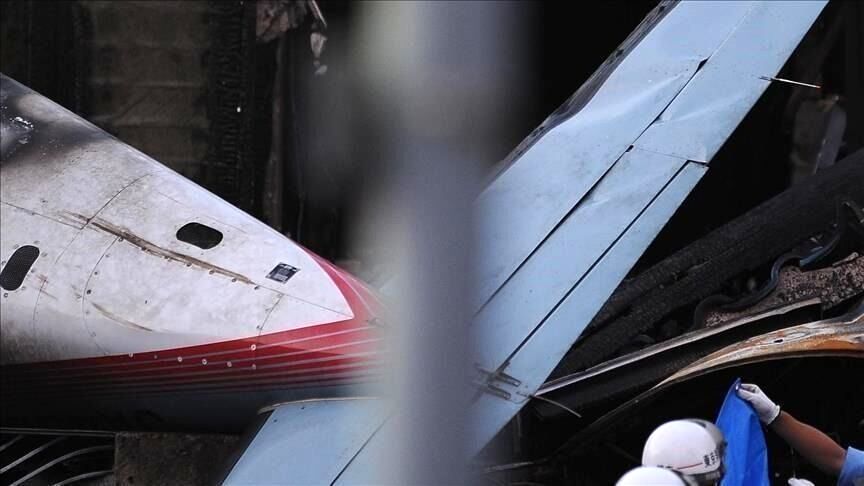 یک هواپیمای ربوده شده در فرودگاه لس‌آنجلس سقوط کرد