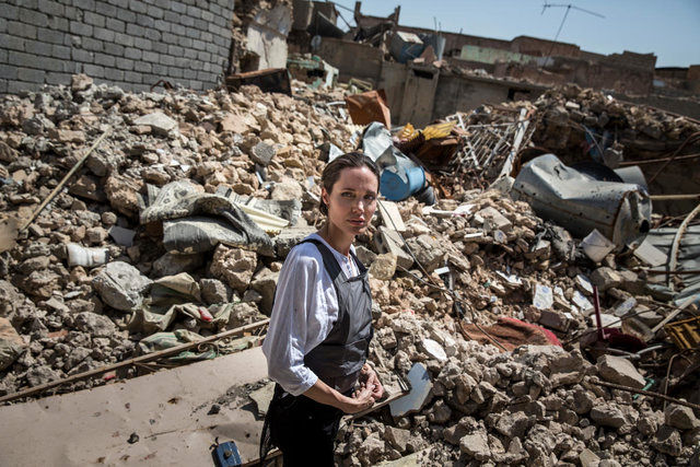 بازدید آنجلینا جولی از مرکز خلافت داعش در موصل +فیلم