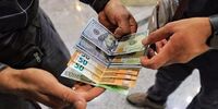 بیشترین افزایش و کاهش قیمت دلار در سال 1401 /سایه درهم کم شد