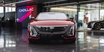 خودروهای لوکس آمریکا به ۲۱۵ میلیارد دلار خواهد رسید؟