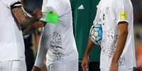 تعجب از تحریم ملی پوشان فوتبال ایران